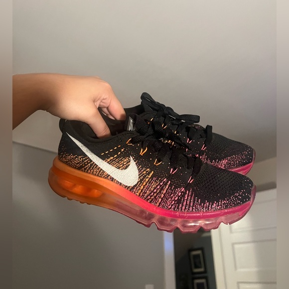 NIKE FLYKNIT MAX WOMENS 7 no insoles - Picture 5 of 7